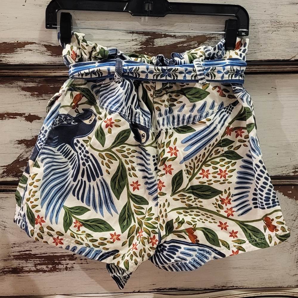 Colorful Patterned High-Waisted Shorts - Picture 3 of 5